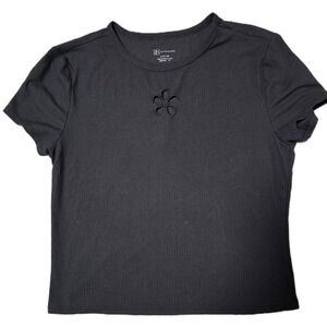 No Boundaries Black Ribbed‎ Flower Cutout Crop Top Short Sleeve Womens (E)